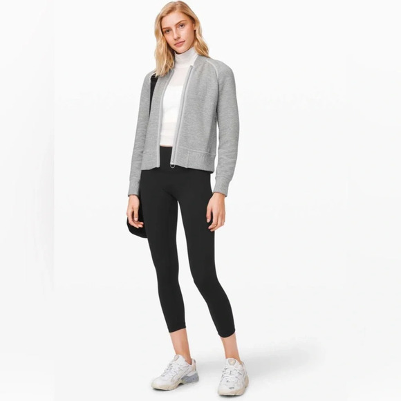 Lululemon Wunder Under Crop High-Rise *Full-On Luxtreme 23" Black W6BAKS Size 6 - Picture 1 of 7
